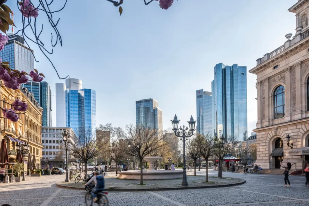 Ausblick Business Center Frankfurt Opernplatz XIV