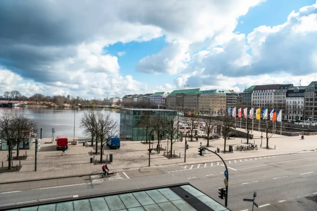 Ausblick Binnenalster Business Center Hamburg Neuer Wall